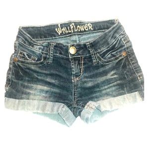 Cute jean shorts